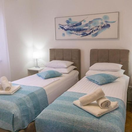 Apartment Jadran مالينسكا المظهر الخارجي الصورة