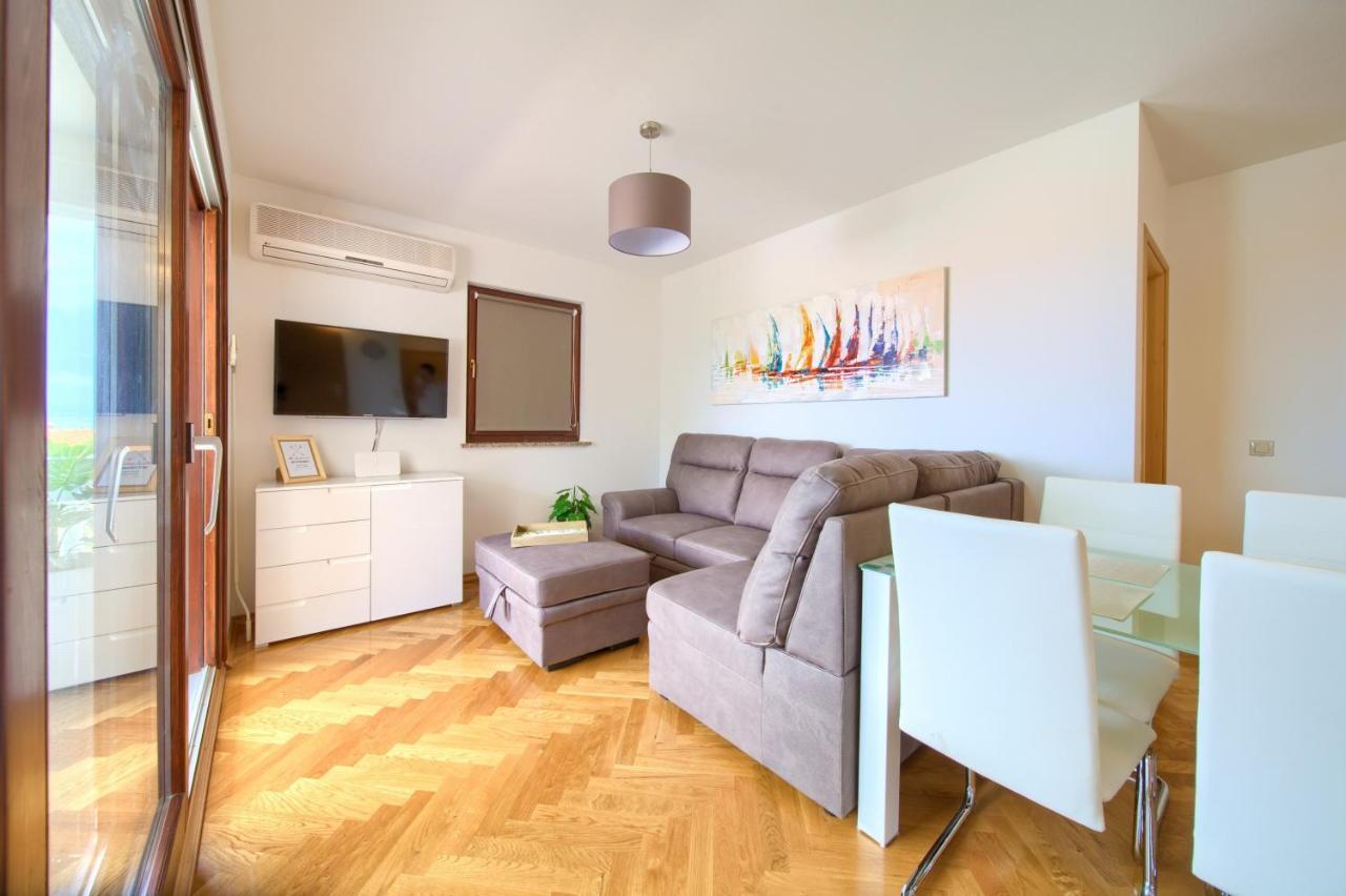 Apartment Jadran مالينسكا المظهر الخارجي الصورة