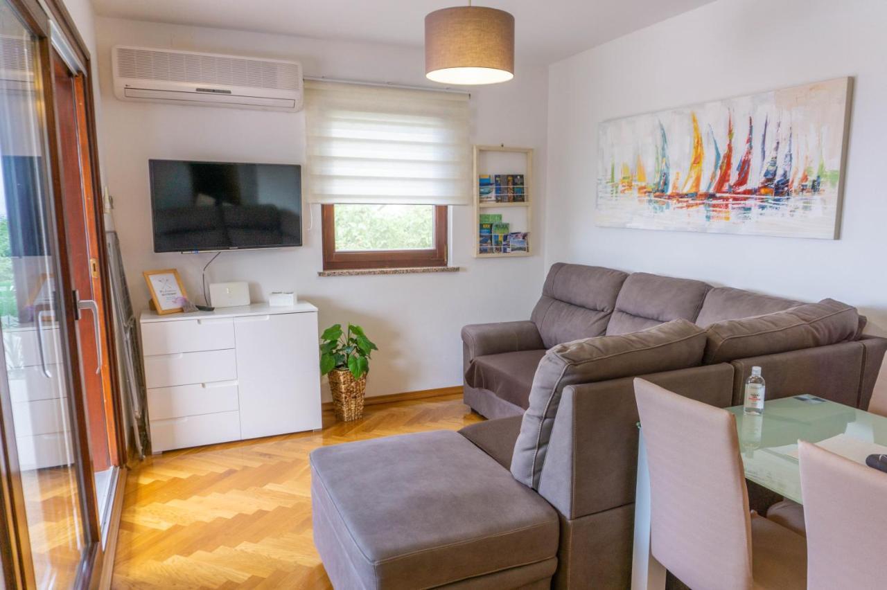 Apartment Jadran مالينسكا المظهر الخارجي الصورة